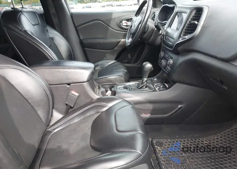 2019 Jeep Cherokee Latitude Plus 4X4 from USA, damaged, VIN 1C4PJMLB8KD478341